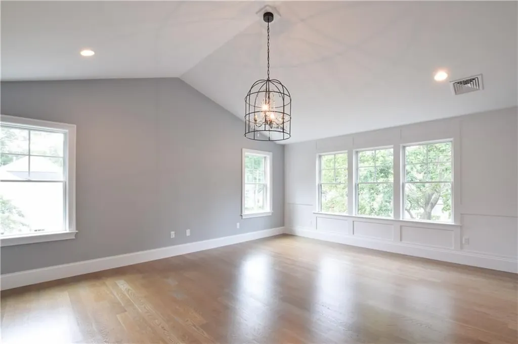 95 6 North Woods Trail South Kingstown RI 02879