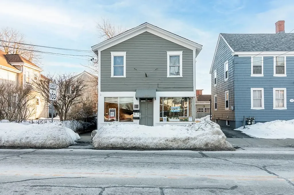 367 388 Child Street Warren RI 02885
