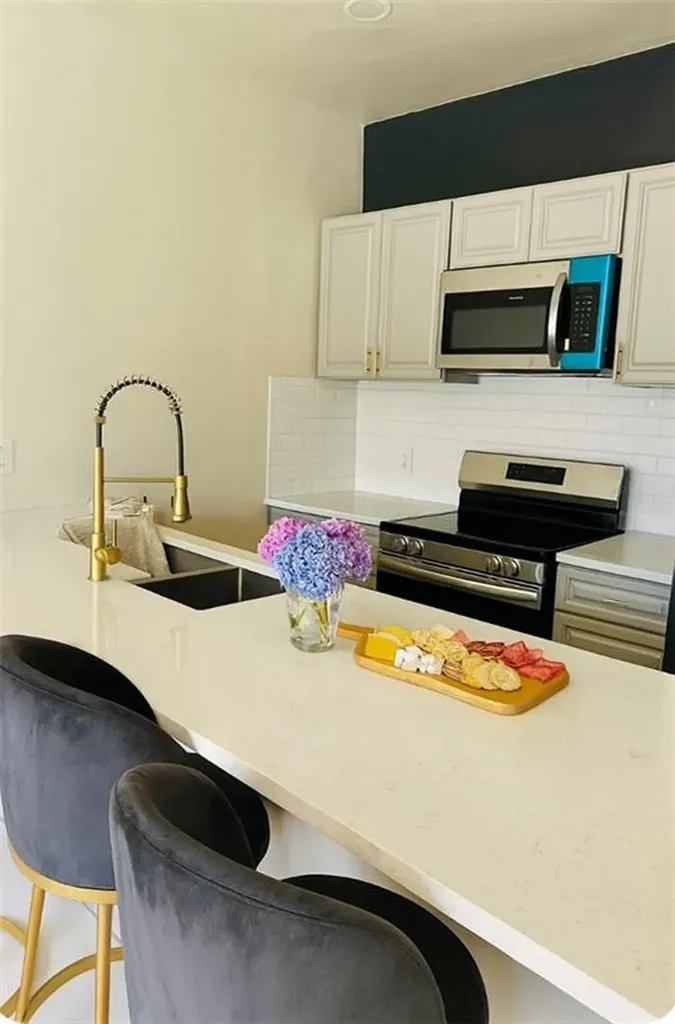 458 460 Smithfield Avenue Pawtucket RI 02860