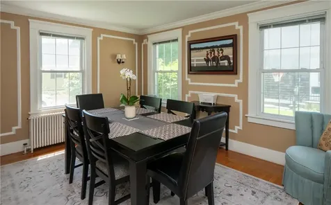 27 Red Cross Avenue Newport RI 02840