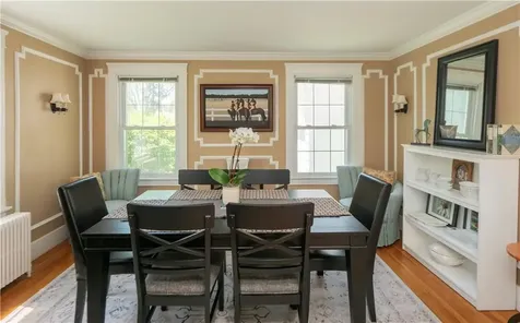 27 Red Cross Avenue Newport RI 02840