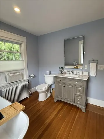 27 Red Cross Avenue Newport RI 02840