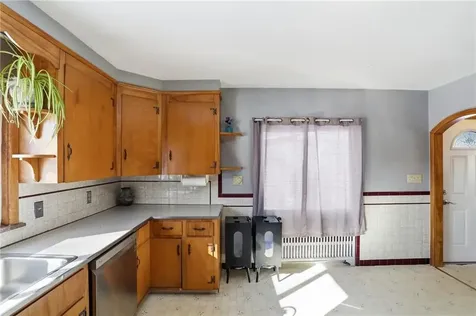 48 Rowley Street Providence RI 02909