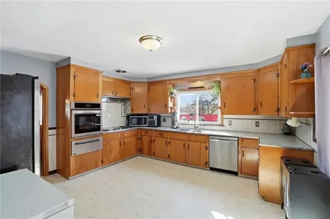 48 Rowley Street Providence RI 02909