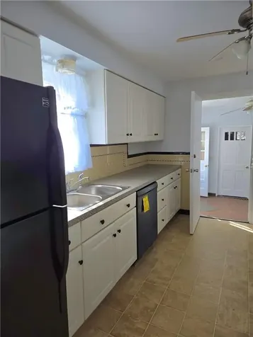 839 Greenwich Avenue Warwick RI 02886