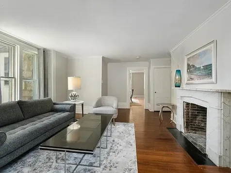 77 Coggeshall Avenue Newport RI 02840