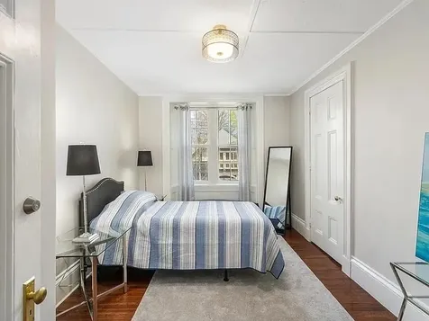 77 Coggeshall Avenue Newport RI 02840