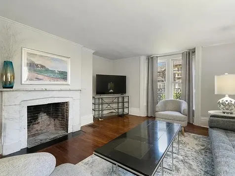 77 Coggeshall Avenue Newport RI 02840