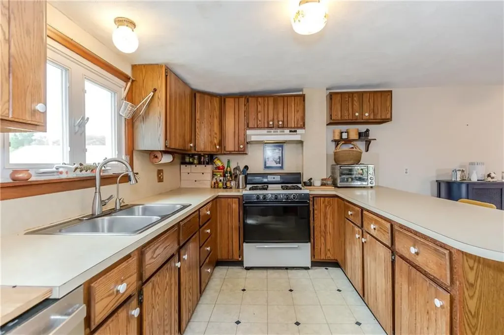 339 Beverage Hill Avenue Pawtucket RI 02861
