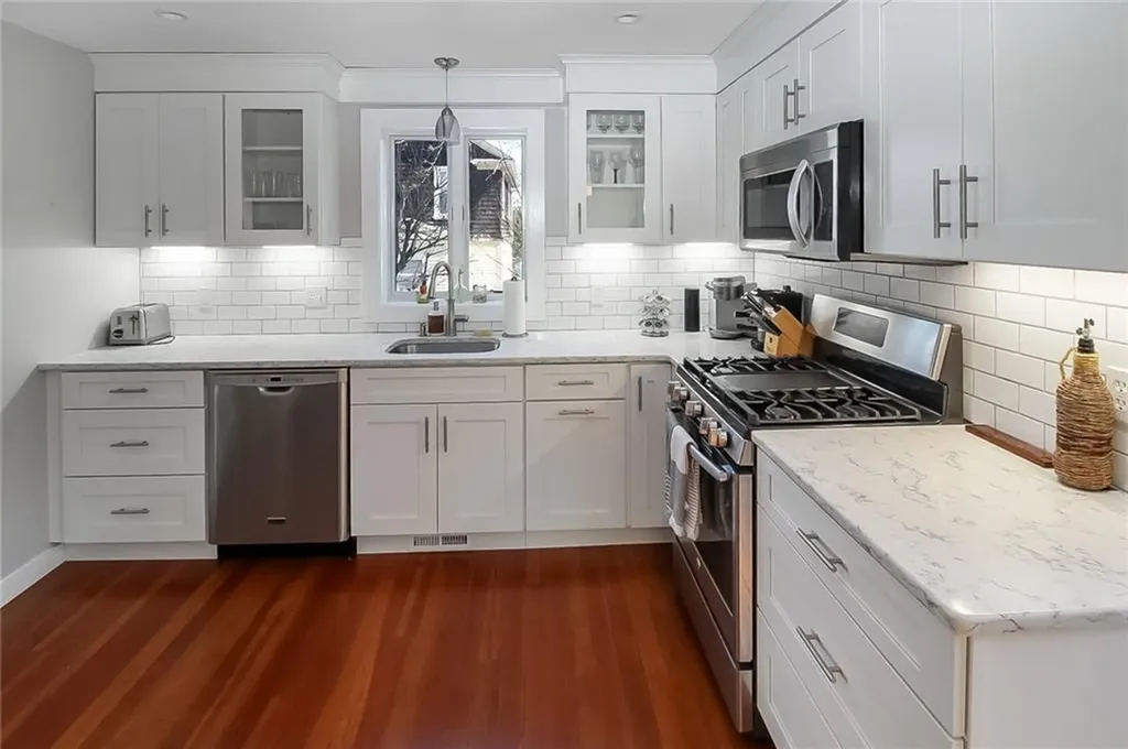 1 Conrad Court Newport RI 02840