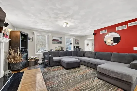155 Sagamore Road Seekonk MA 02771