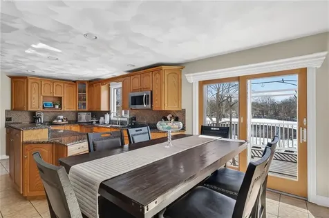 155 Sagamore Road Seekonk MA 02771