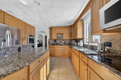 155 Sagamore Road Seekonk MA 02771