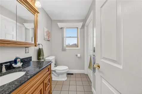 155 Sagamore Road Seekonk MA 02771