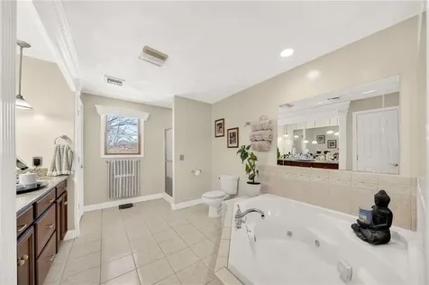 155 Sagamore Road Seekonk MA 02771