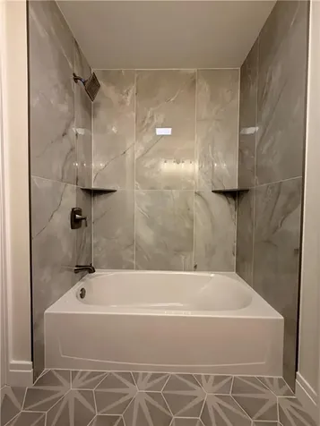 228 Third Avenue Warwick RI 02888