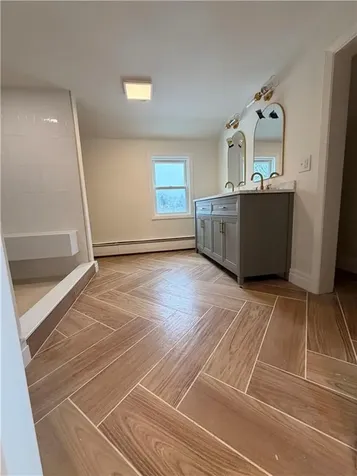 228 Third Avenue Warwick RI 02888