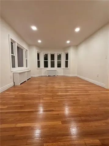 228 Third Avenue Warwick RI 02888