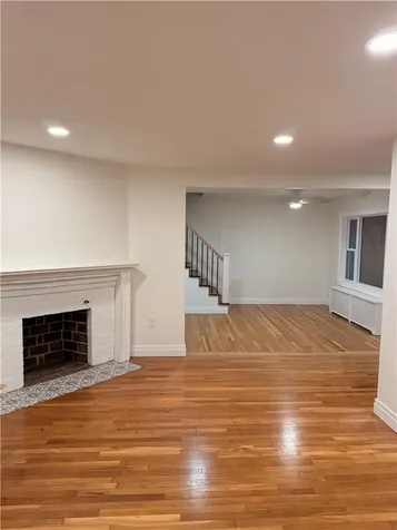 228 Third Avenue Warwick RI 02888