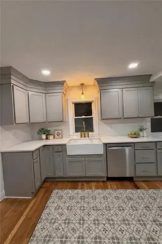 228 Third Avenue Warwick RI 02888