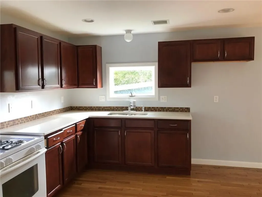 18 San Miguel Drive Bristol RI 02809