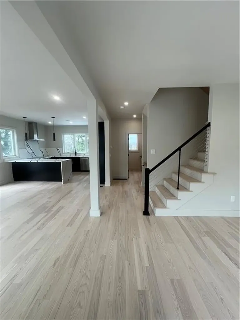 152 Colonial Road Providence RI 02906