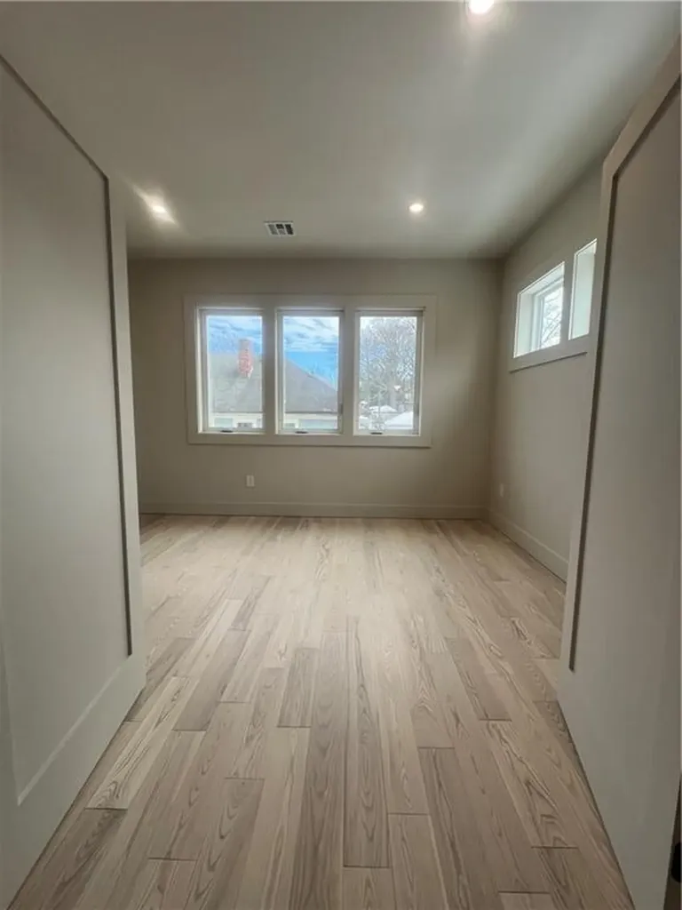 152 Colonial Road Providence RI 02906