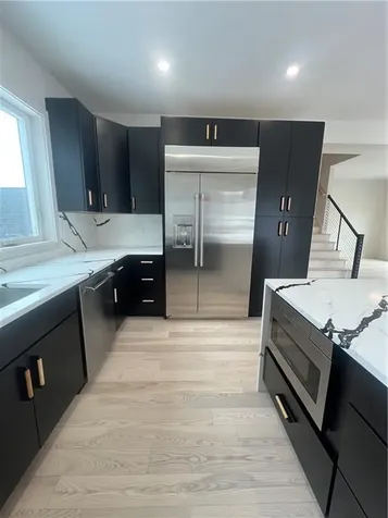152 Colonial Road Providence RI 02906