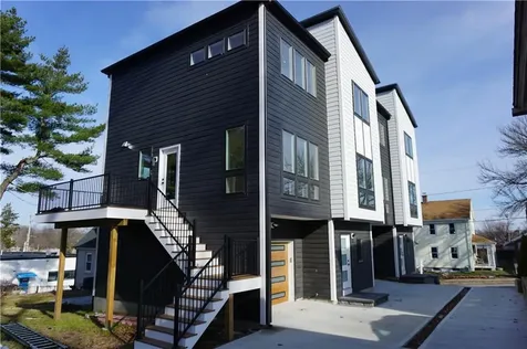 152 Colonial Road Providence RI 02906