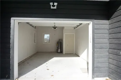 152 Colonial Road Providence RI 02906