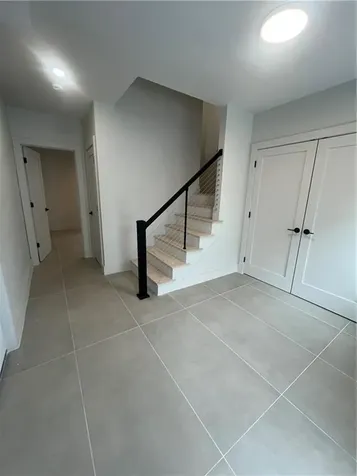 152 Colonial Road Providence RI 02906