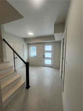 152 Colonial Road Providence RI 02906