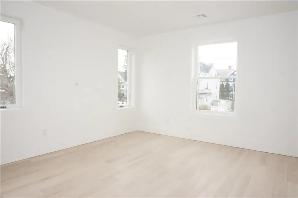 1232 Narragansett Boulevard Cranston RI 02905