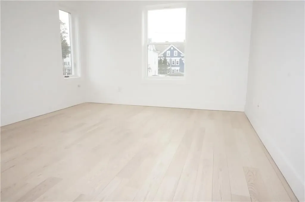 1232 Narragansett Boulevard Cranston RI 02905