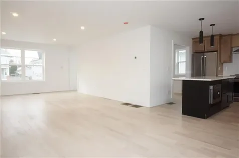 1232 Narragansett Boulevard Cranston RI 02905