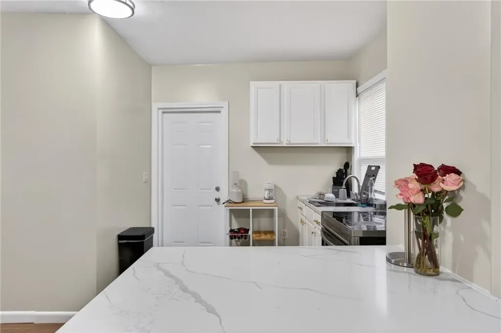 556 Admiral Street Providence RI 02908