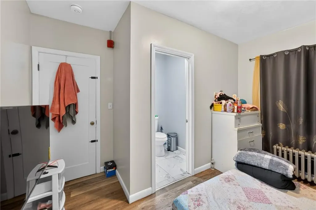 556 Admiral Street Providence RI 02908