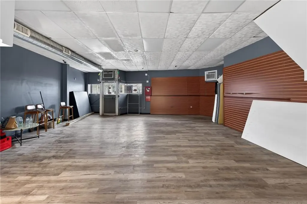 556 Admiral Street Providence RI 02908