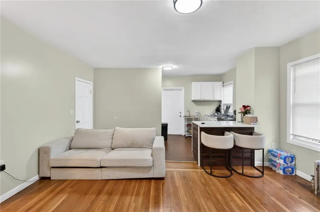 556 Admiral Street Providence RI 02908