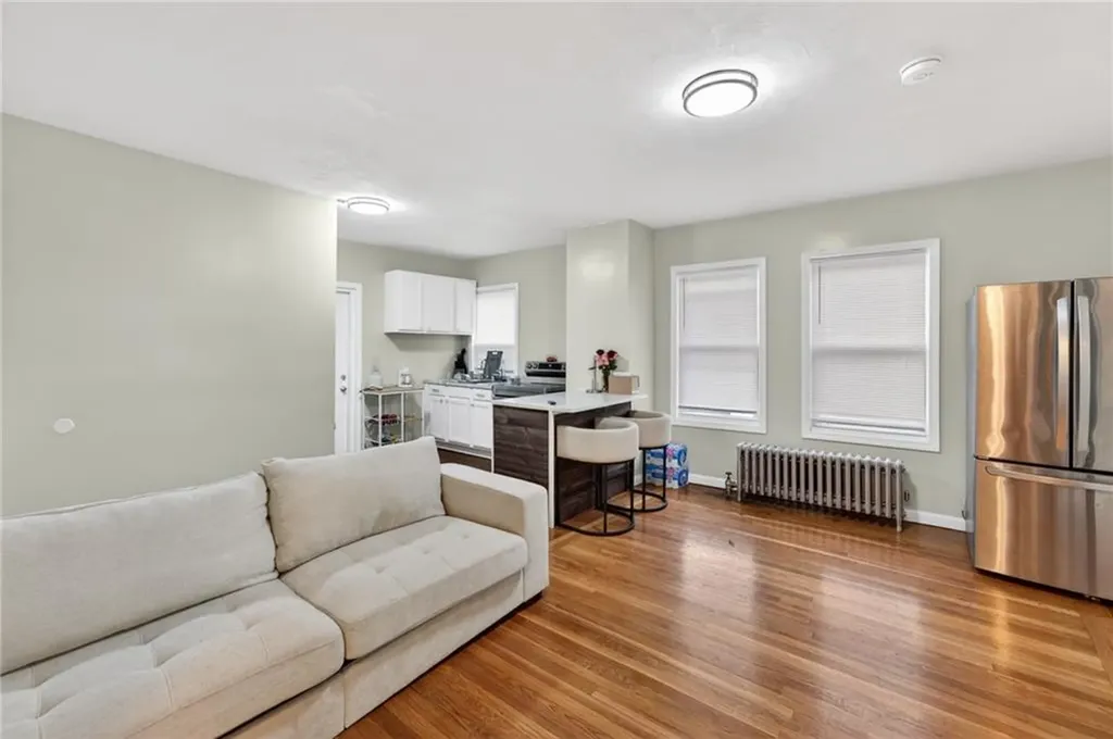 556 Admiral Street Providence RI 02908