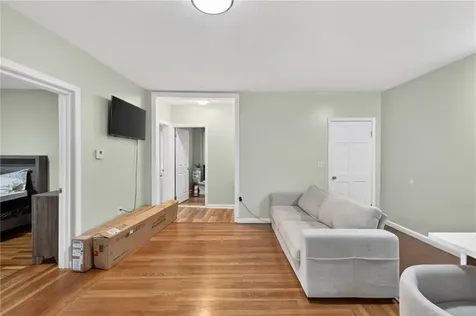 556 Admiral Street Providence RI 02908