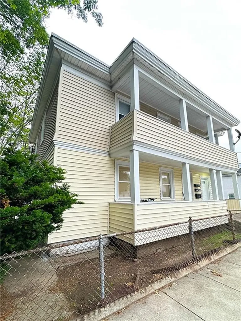 9 Octavia Street Providence RI 02909