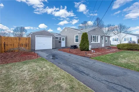 38 Meadowcrest Drive East Providence RI 02915