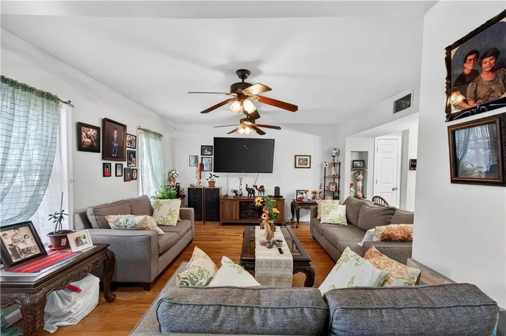 8 Arnold Avenue Lincoln RI 02865