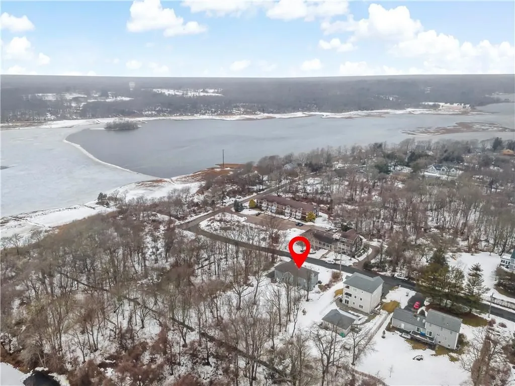 32 Starr Drive W Narragansett RI 02882