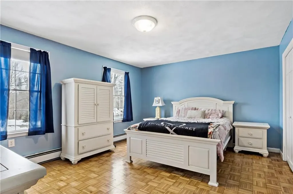 32 Starr Drive W Narragansett RI 02882