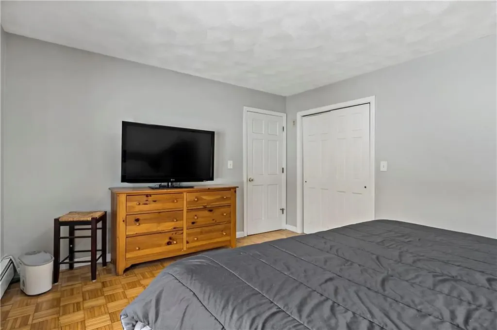 32 Starr Drive W Narragansett RI 02882