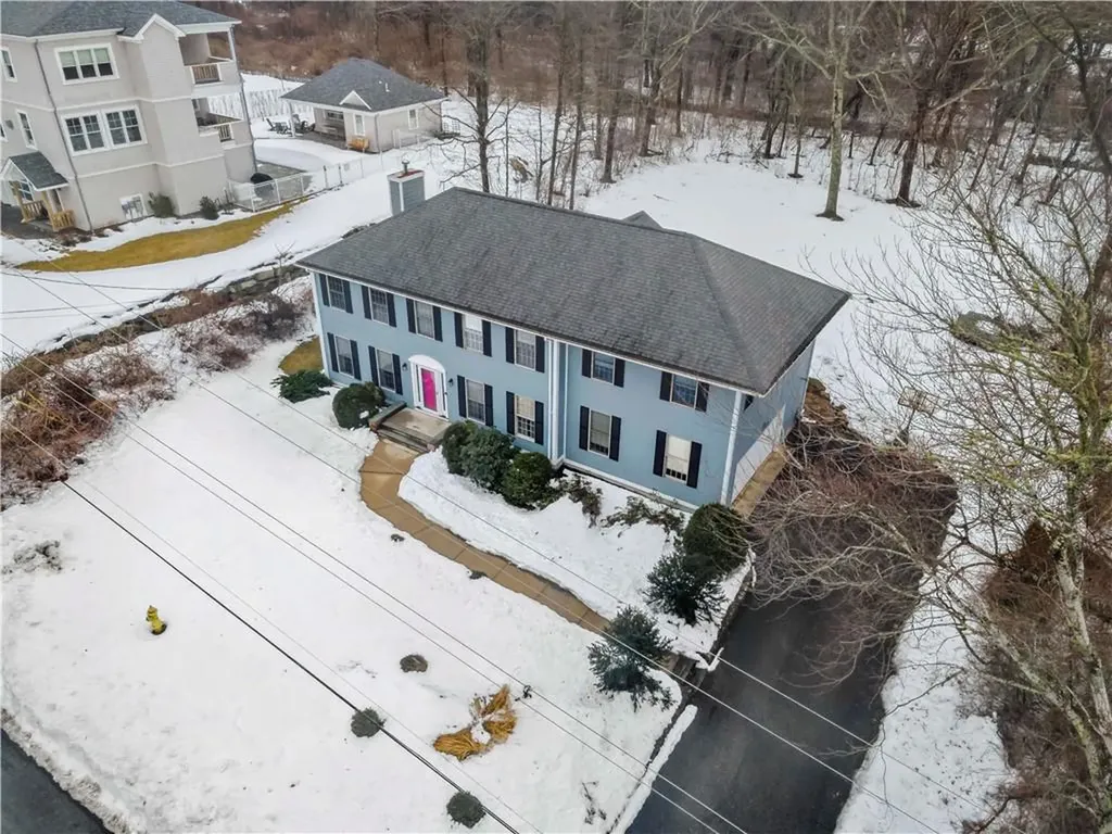 32 Starr Drive W Narragansett RI 02882