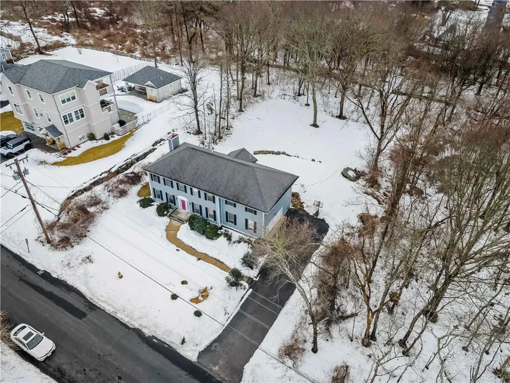 32 Starr Drive W Narragansett RI 02882