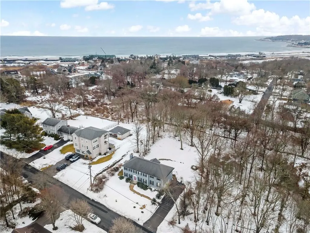 32 Starr Drive W Narragansett RI 02882